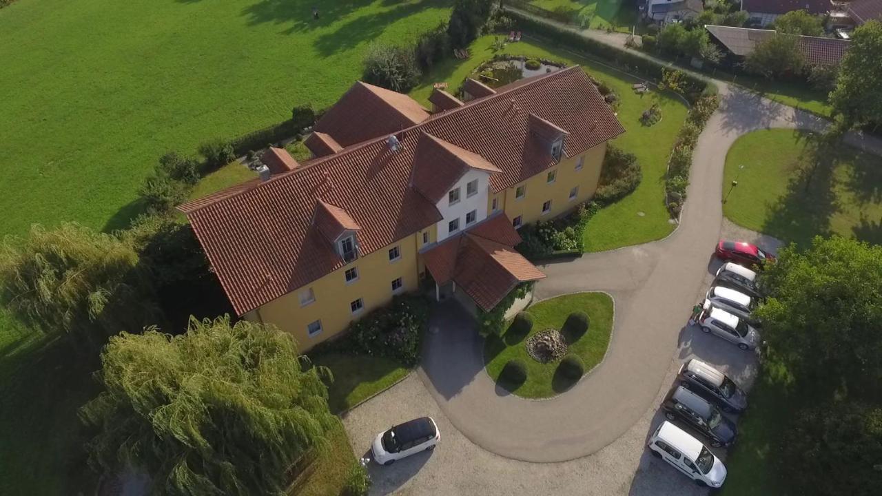 Landhotel Larenzen Кирхам Екстериор снимка